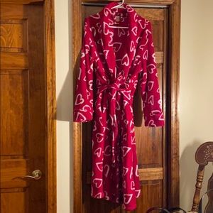 Victoria Secret  ‘fuzzy’ Robe!